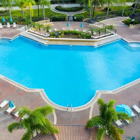 Magnificent 2 Bedroom Apartment Vista Cay Resort 107